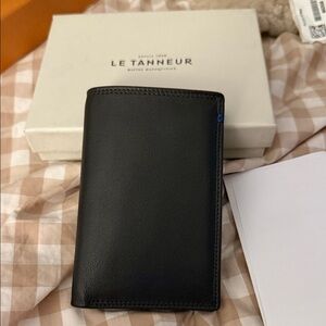 Le Tanneur Vertical Card Holder